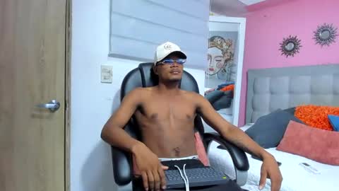 Snapshot of jeikon_black19 chatting on July 12, 2026, 7:38 pm jeikon_black19 online show from July 12, 2026, 7:38 pm