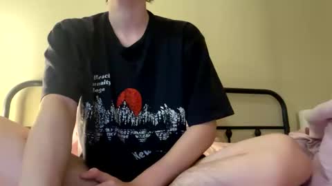 Snapshot of jeji22 chatting on December 1, 2024, 10:21 pm jeji22 online show from December 1, 2024, 10:21 pm