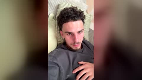 jelleboyyeah online show from May 21, 2026, 11:28 am