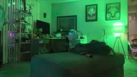 Snapshot of jellyfishfun chatting on January 9, 2025, 12:25 am Guy Jones online show from January 9, 2025, 12:25 am