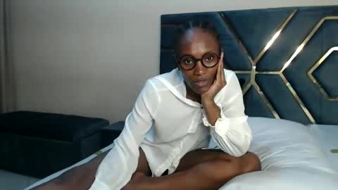 Snapshot of jemimaaam chatting on February 5, 2025, 12:17 pm Jemmi online show from February 5, 2025, 12:17 pm