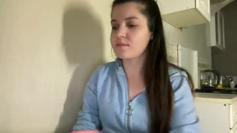 Jen Heloise online show from November 11, 2025, 9:37 pm