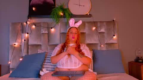 Snapshot of jenacooper__ chatting on October 25, 2025, 3:36 am Jena  online show from October 25, 2025, 3:36 am