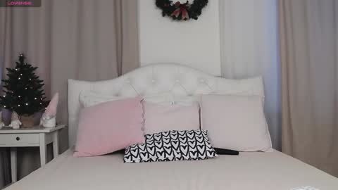 Snapshot of jenaloren chatting on December 24, 2024, 3:49 am Jena  dont forget to thumbs up your rating is so important to me  online show from December 24, 2024, 3:49 am