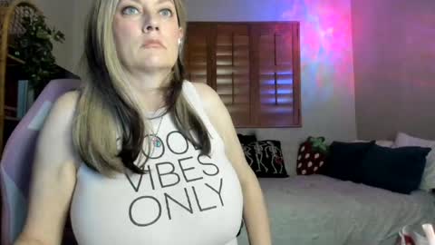 Jendoll online show from July 20, 2026, 12:47 am