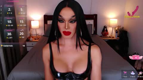 Snapshot of jenifers_body chatting on September 24, 2025, 5:11 am Queen Jenifer online show from September 24, 2025, 5:11 am