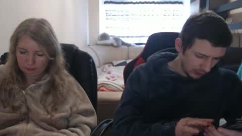 JenisAndPeter online show from February 18, 2025, 6:26 am