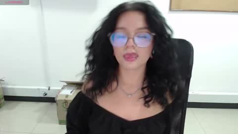 jenn online show from March 13, 2026, 11:33 pm