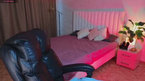 jenna_adams_ online show from June 15, 2026, 12:35 am