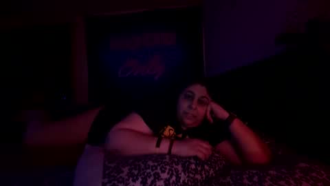 Snapshot of jennabrady chatting on September 14, 2025, 8:35 am  Dragon Queen. Be my Dragon --  and  online show from September 14, 2025, 8:35 am