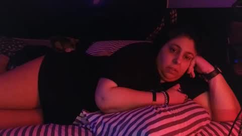 Snapshot of jennabrady chatting on October 17, 2025, 11:02 am  Dragon Queen. Be my Dragon --  and  online show from October 17, 2025, 11:02 am