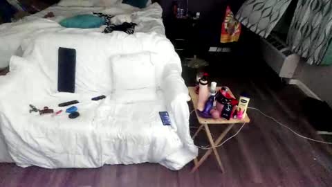 Snapshot of jennacd4life chatting on January 8, 2026, 11:40 pm Jenna Cross online show from January 8, 2026, 11:40 pm