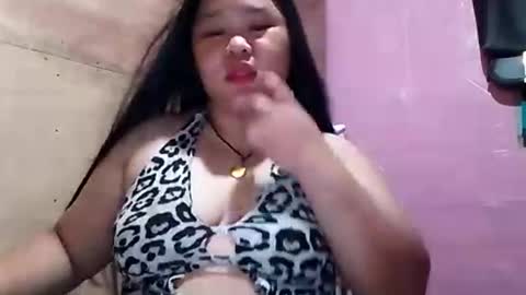 Snapshot of jennalyn_19 chatting on October 31, 2025, 12:50 pm jennalyn_19 online show from October 31, 2025, 12:50 pm