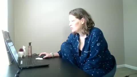 Snapshot of jennibean6996 chatting on January 12, 2025, 1:58 pm Jennibean6996 online show from January 12, 2025, 1:58 pm