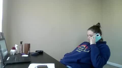 Snapshot of jennibean6996 chatting on January 17, 2025, 3:32 pm Jennibean6996 online show from January 17, 2025, 3:32 pm