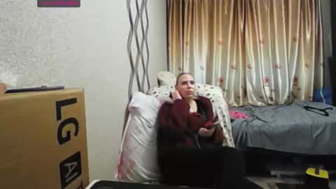 Snapshot of jennideep chatting on November 28, 2025, 6:43 pm JenniDeep online show from November 28, 2025, 6:43 pm