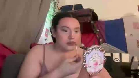 jennifer_robbie online show from June 5, 2026, 4:30 am
