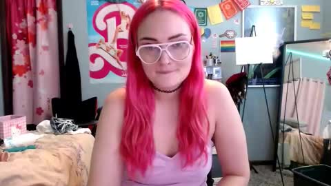 Snapshot of jennifergwen chatting on November 7, 2025, 6:02 am Jennifer Gwen online show from November 7, 2025, 6:02 am