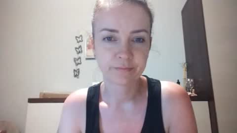 Snapshot of jenniferxsweet chatting on June 21, 2026, 8:33 pm JenniferXSweet online show from June 21, 2026, 8:33 pm