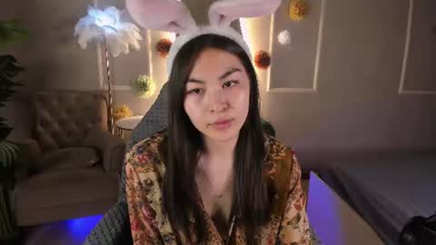 Jenni online show from June 19, 2026, 11:47 am