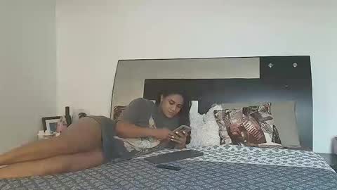 Jenn online show from October 27, 2025, 4:11 pm