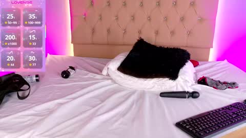 Snapshot of jenny__lawrence chatting on March 7, 2026, 8:55 am jenny__lawrence online show from March 7, 2026, 8:55 am
