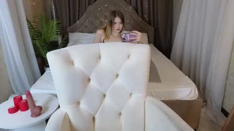jenny_bunny_ online show from June 15, 2026, 1:30 am