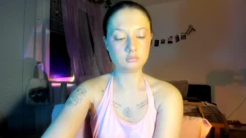 Jennifer Jenny Darling   online show from April 7, 2026, 6:08 pm