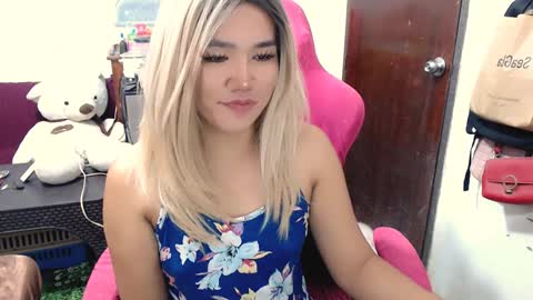 Snapshot of jenny_fromphil chatting on December 11, 2024, 4:20 pm Jenny online show from December 11, 2024, 4:20 pm