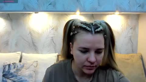 Jenny online show from February 19, 2026, 1:12 am