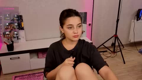 Jenny online show from September 13, 2025, 1:22 pm