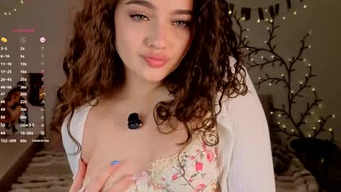 jenny_rossex online show from May 7, 2026, 9:09 pm