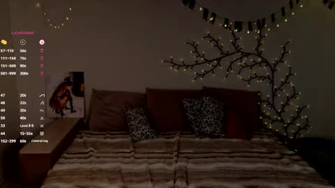 jenny_rossex online show from May 24, 2026, 4:12 pm