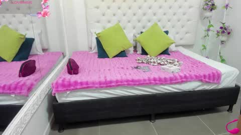 jenny_stark online show from October 18, 2025, 7:25 pm