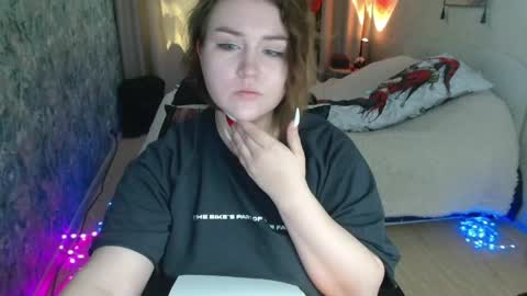 Snapshot of jennyattal chatting on May 27, 2026, 7:05 am Jenny online show from May 27, 2026, 7:05 am
