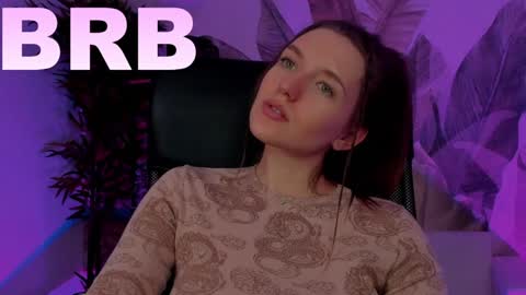 Snapshot of jennydens chatting on December 12, 2024, 5:20 am Jenny NO Nude online show from December 12, 2024, 5:20 am