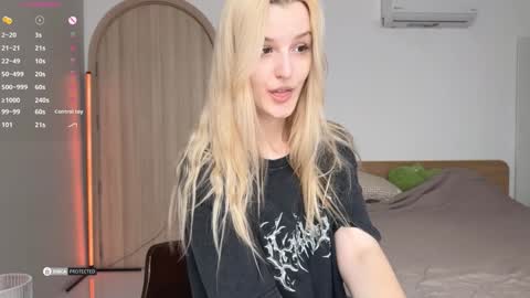 Snapshot of jennytime chatting on January 18, 2025, 8:20 am Jen online show from January 18, 2025, 8:20 am