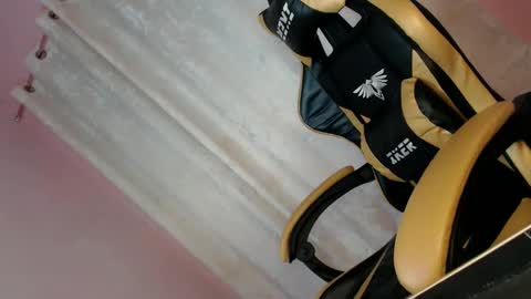 Snapshot of jerkaholic_aneca chatting on February 2, 2025, 5:53 am jerkaholic_aneca online show from February 2, 2025, 5:53 am