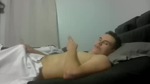 jerkjon1692 online show from February 17, 2026, 12:18 am