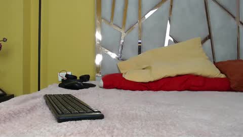 Snapshot of jerlin_son chatting on January 16, 2025, 1:06 am Jerlin online show from January 16, 2025, 1:06 am