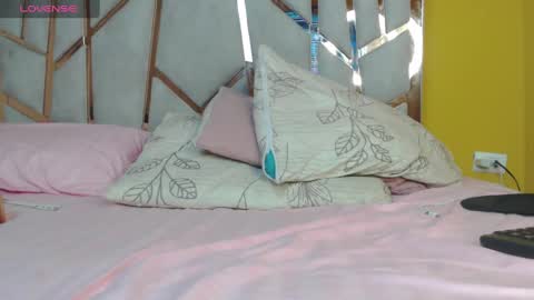 Snapshot of jerlin_son chatting on March 3, 2025, 7:21 am Jerlin online show from March 3, 2025, 7:21 am