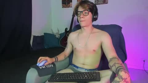 Snapshot of jerrycole_ chatting on September 19, 2025, 11:38 pm Angelo online show from September 19, 2025, 11:38 pm