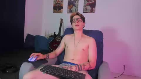 Snapshot of jerrycole_ chatting on September 23, 2025, 1:52 am Angelo online show from September 23, 2025, 1:52 am