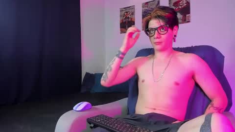 Snapshot of jerrycole_ chatting on October 1, 2025, 2:28 am Angelo online show from October 1, 2025, 2:28 am