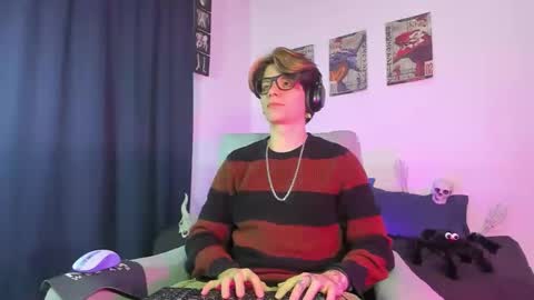 Snapshot of jerrycole_ chatting on October 23, 2025, 1:49 am Angelo online show from October 23, 2025, 1:49 am