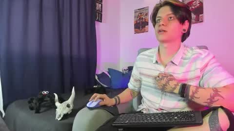 Snapshot of jerrycole_ chatting on October 28, 2025, 6:54 pm Angelo online show from October 28, 2025, 6:54 pm