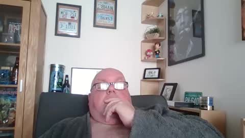 Snapshot of jerseyhammer01 chatting on April 22, 2026, 7:44 am Harry online show from April 22, 2026, 7:44 am