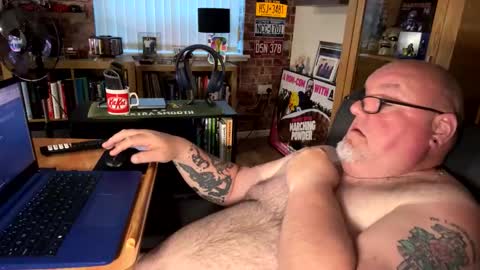 Snapshot of jerseyhammer01 chatting on May 30, 2026, 8:17 pm Harry online show from May 30, 2026, 8:17 pm