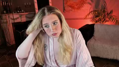 jes_solar online show from May 26, 2026, 9:22 pm
