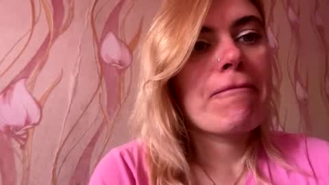 Snapshot of jeslynomert chatting on October 12, 2025, 11:42 am JeslyNomert online show from October 12, 2025, 11:42 am